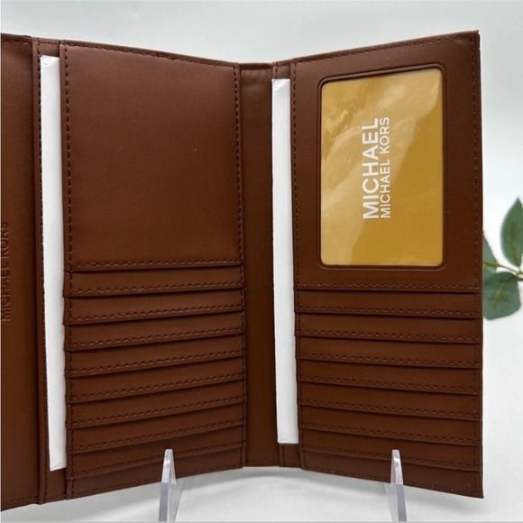 Michael Kors Large EW Crossbody Bag & Large Trifold Wallet Brown | BUNDLE SET - Picture 8 of 13